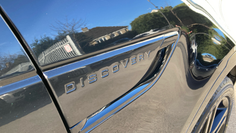 Land Rover Discovery 3.0 D300 Dynamic SE 5dr Auto Diesel Station Wagon